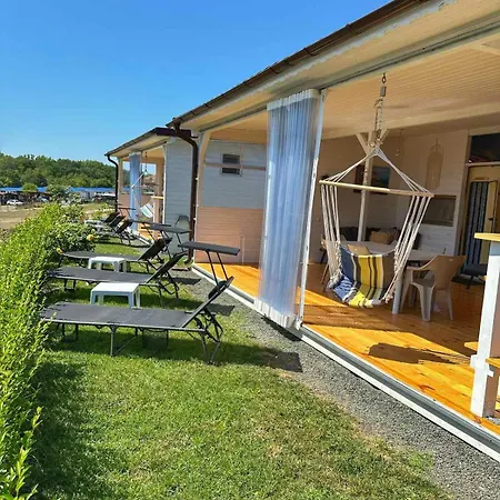 Κάμπινγκ каравани дрийм арапя